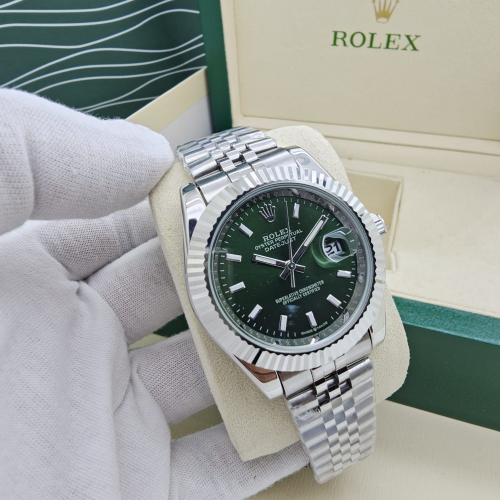 رولكس فضي مينا أخضر