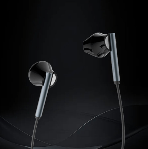 سماعة اذن سلكية ليفوري منفذ Type-C - أسود