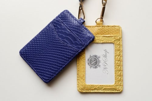 حامل بطاقة ID