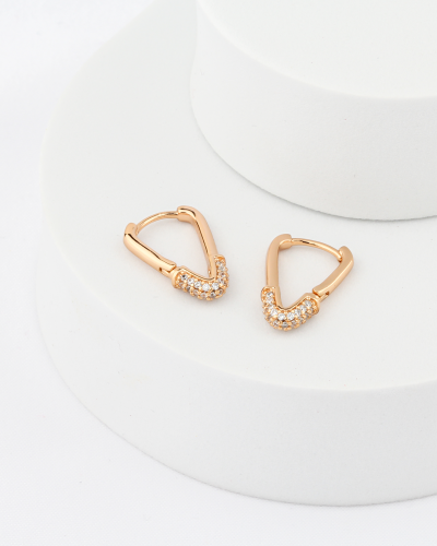 حلق مطلي بتصميم مختلف