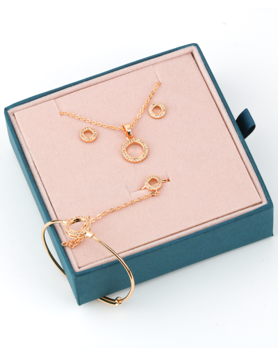 طقم أطفال ملون مطلي