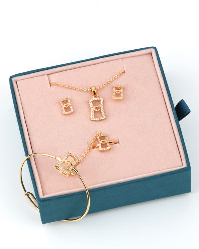 طقم أطفال ملون مطلي