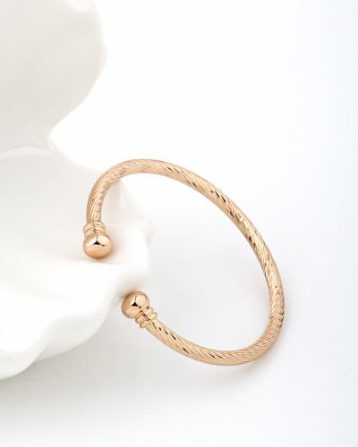 اسوارة مطليه بتصميم أنيق