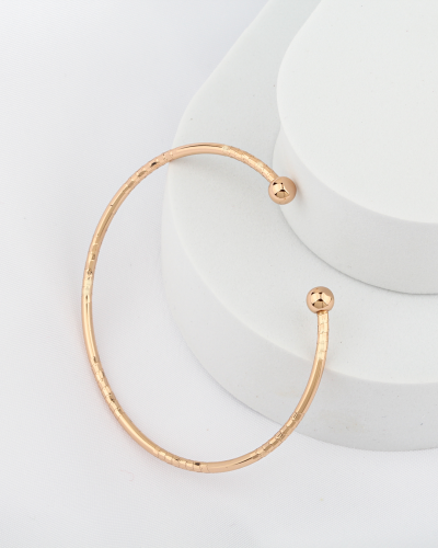 اسوارة مطليه بتصميم أنيق