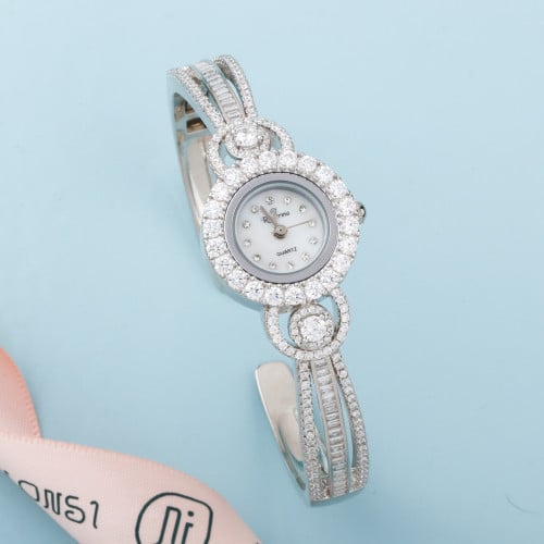 ساعة نسائية مصاغة من الفضة عيار 925