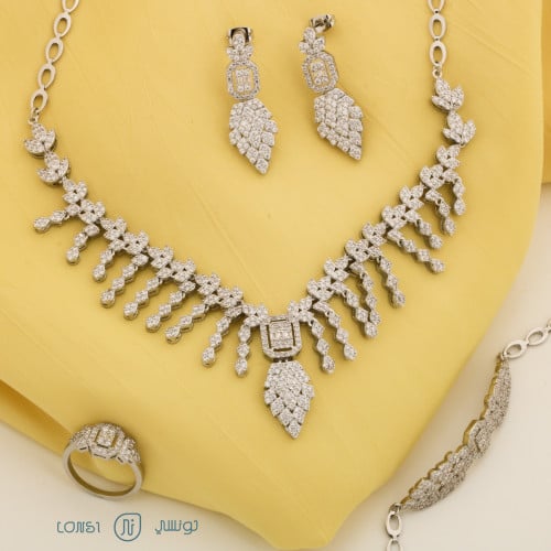 طقم زركون تصميم ألماس