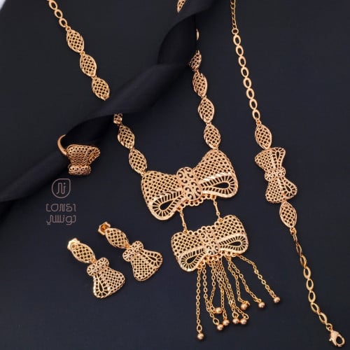 طقم مطلي كبير ذهبي