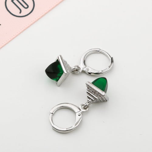 حلق زركون مميز مطلي