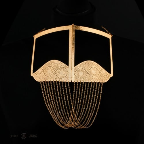 برقع فخم مطلي بالذهب