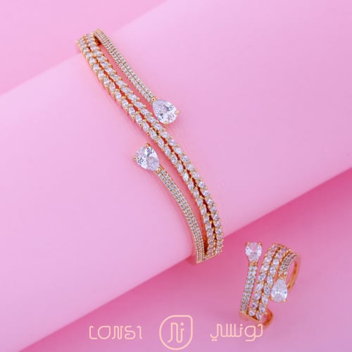 اسوارة وخاتم فخمة ذهبية