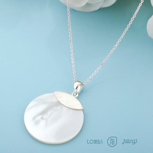 عقد فضة عيار 925