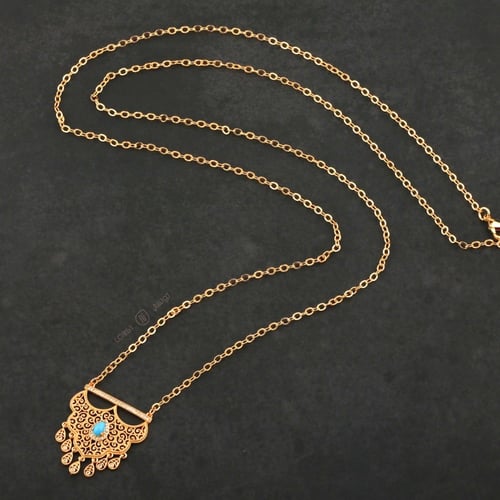 عقد مطلي طويل رائع