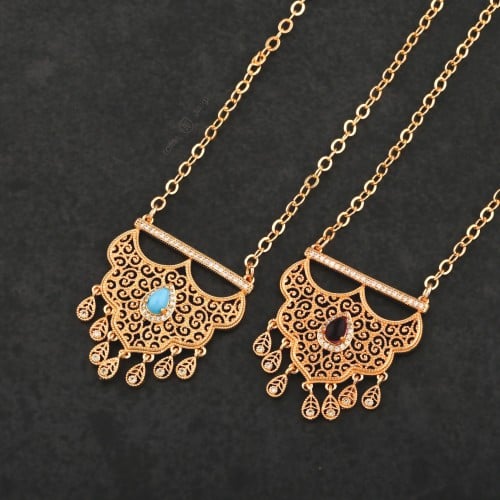 عقد مطلي طويل رائع