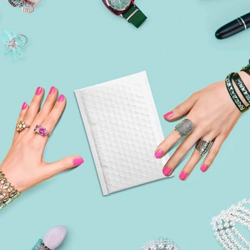 اظرف فقاعات ابيض ربطه