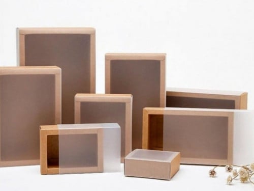 علب بغطاء شفاف