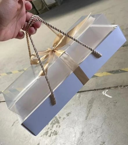 بوكس حلويات بغطاء شفاف مرتفع