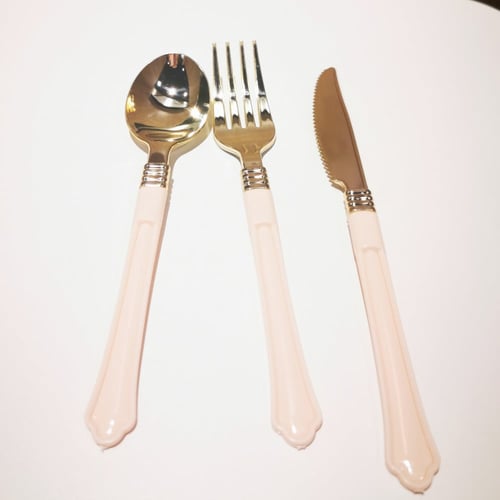 طقم ادوات طعام بلاستيك