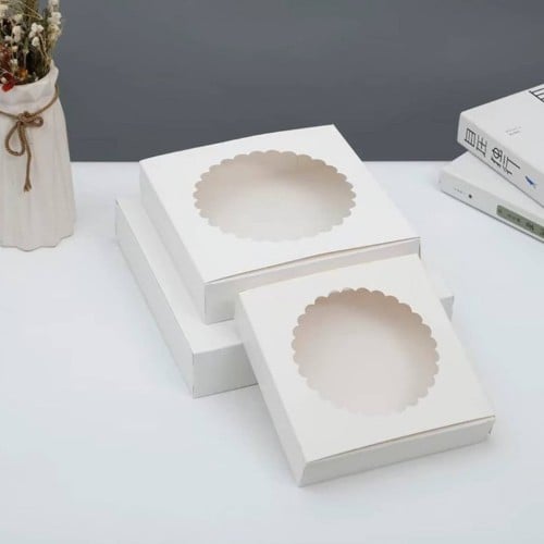 علب بنافذه شفافه