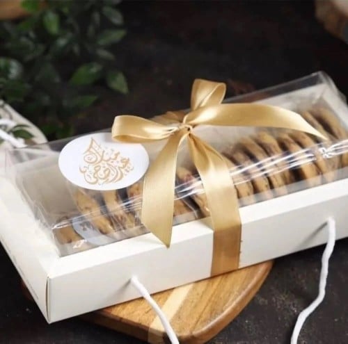 بوكس حلويات بغطاء شفاف مرتفع