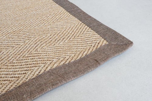 سجاد سادة بإطار