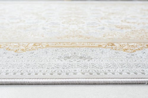 سجاد إيراني كلاسيك بلمسة تراثية