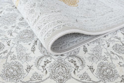 سجادة ايرانية بيضاء