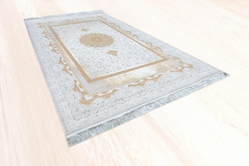 سجادة ايرانية بيضاء