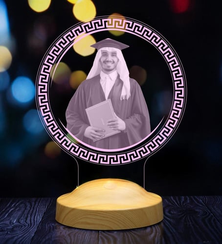 مجموعة التخرج - قلادة + أبجورة مضيئة