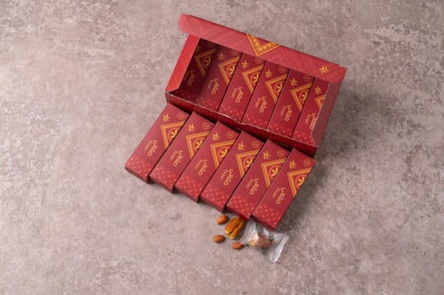 تمر ولوز صقعي