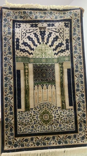 سجادة حرير فاخرة حجم كبير