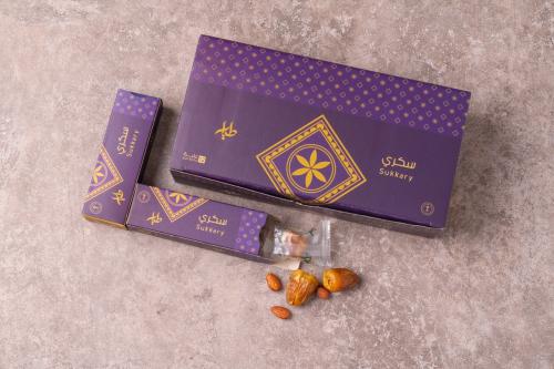 تمر ولوز سكري