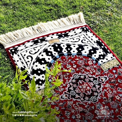 سجادة الروضة الجديدة الفاخرة