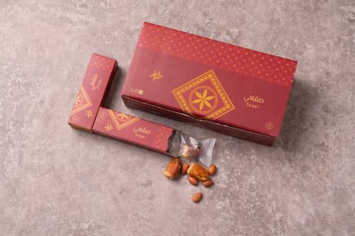 تمر ولوز صقعي