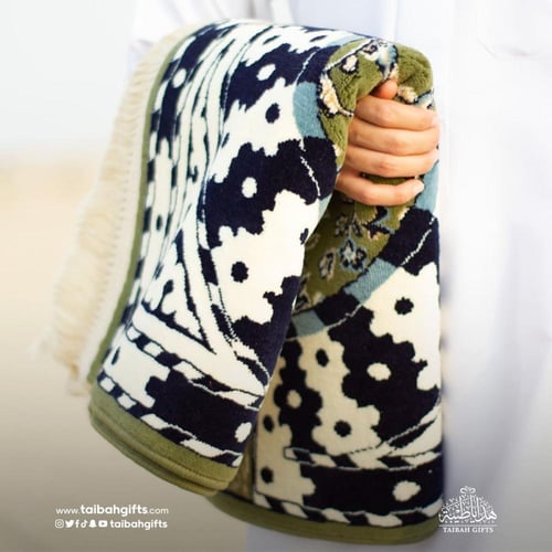 سجادة الروضة الجديدة الفاخرة أخضر