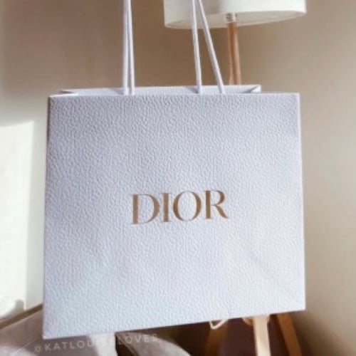 كيس ديور اصلي مع شعار ديور بصمة ذهبي مع فيونكة
