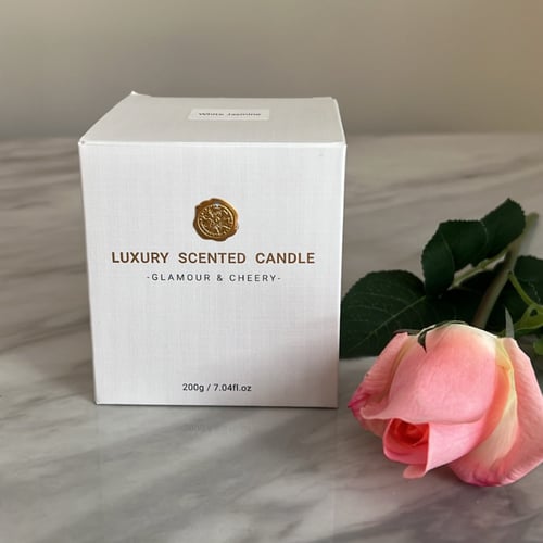 شمعة وايت سينت (في كأس زجاجي ابيض)