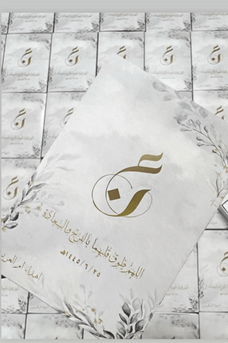 10 عطر مسك البودر ١٨ مل في علبه بالثيم الخاص