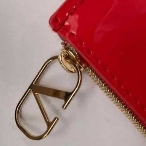 فالنتينو Valentino باوتش كيسها الاصلي