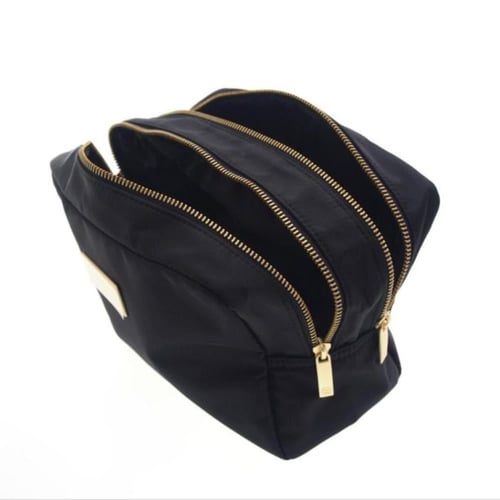 شنطة المشاهير من شانيل للمكياج Chanel Double Zippe...