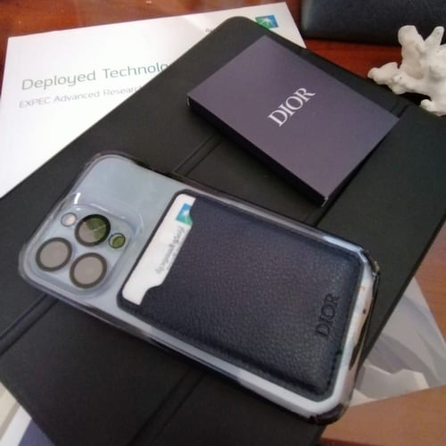 محفظة ديور جلد اصليه مع دست باق مخمليه و علبه