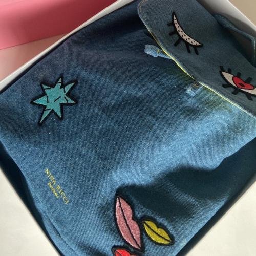 اختيار رائع من نينا ريتشي حقيبة مصنوعه من الجينز ب...