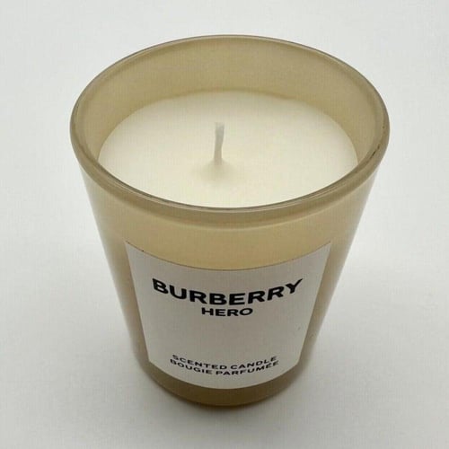 Burberry Hero Candle ٧٠ غم شمعة بربري هيرو المعطره