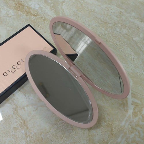 مرايا قوشي اصليه Gucci Beauty Pink Mirror