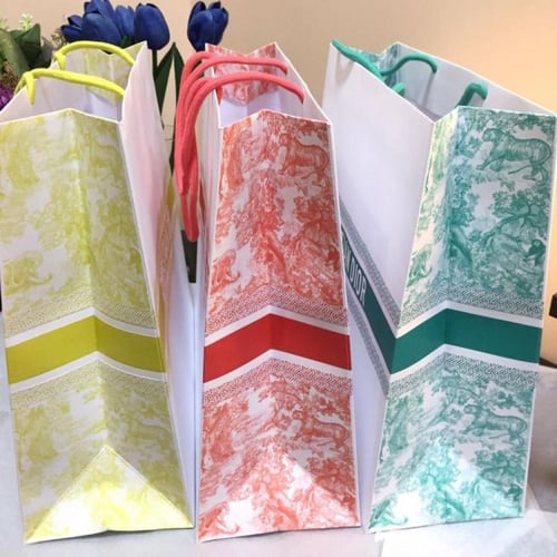 كيس كريستيان ديور اصلي (وسط) للحبه