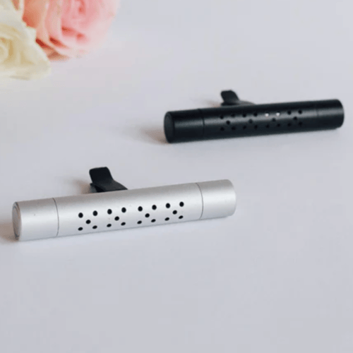 فواحة سيارة مع عطر زيتي و شريط