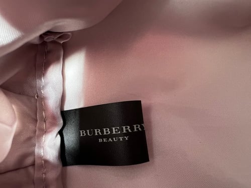 شنطة بربري جلد بيج BURBERRY Biege Leather Pouch