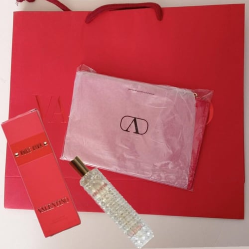 فالنتينو Valentino باوتش كيسها الاصلي