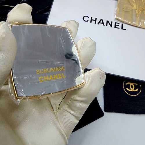 مرايا شانيل الاصلية بحجم رائع لشنط Chanel VIP Subl...