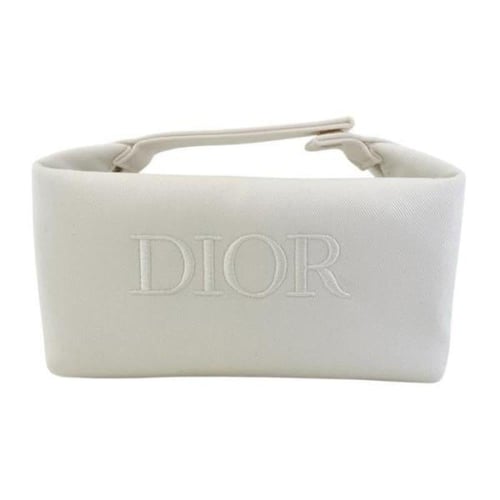 شنطة ديور Dior اصلي مع علبتها الاصلية مع امكانية ا...