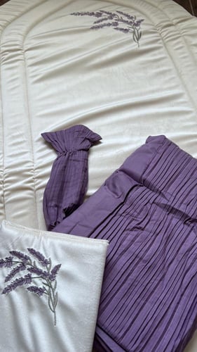 طقم سجادة صلاة باغصان اللافندر - كحلي او موڤ او ور...